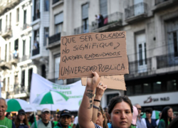 Marcha en favor de la educación pública